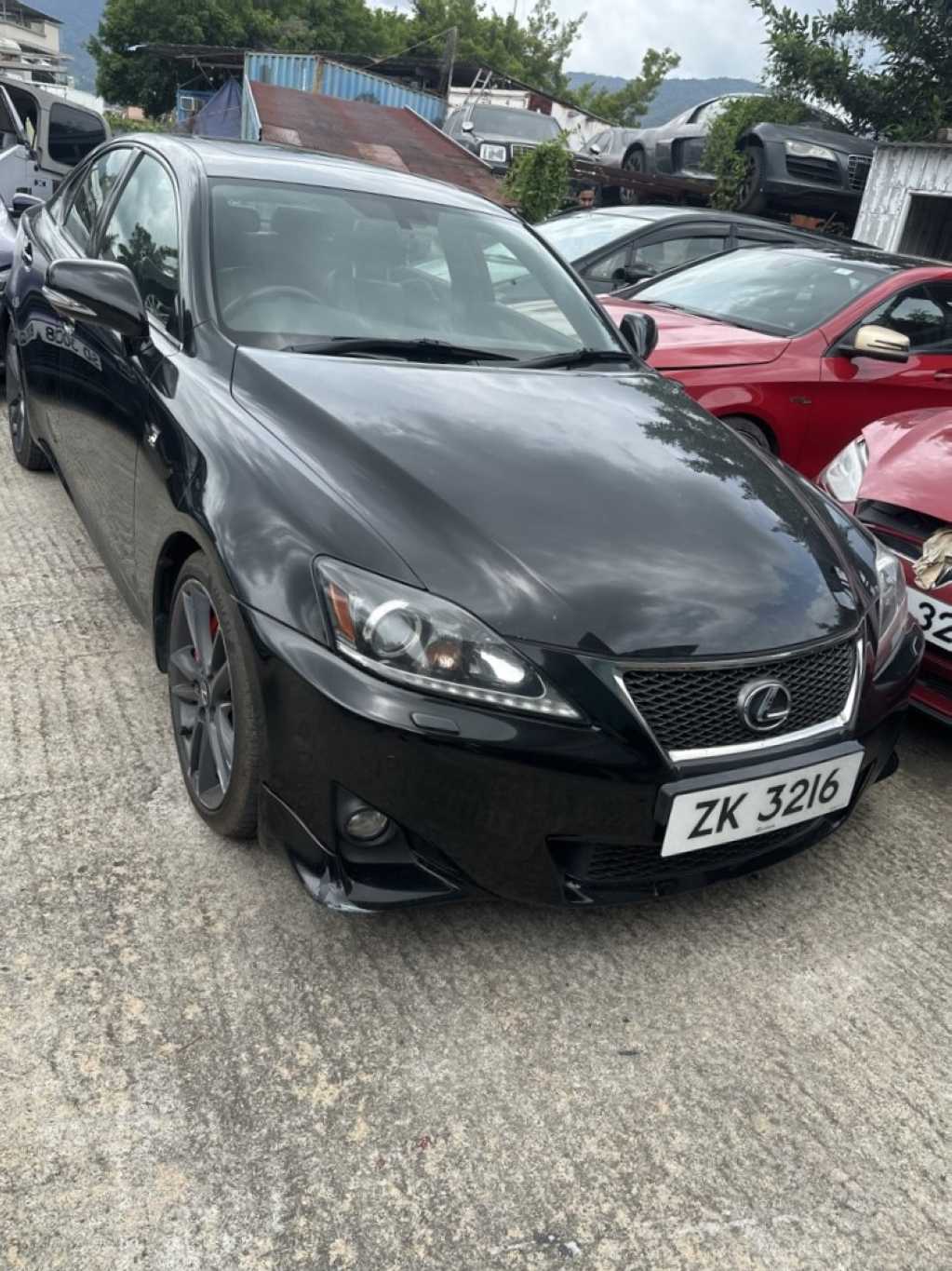 ПОДЛОКОТНИК LEXUS  черный, 217 YE102